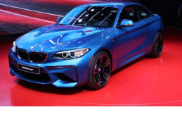 BMW M2 2016 Resmi Mejeng di Detroit Auto Show