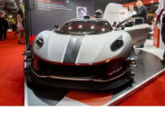 Produsen Supercar Arrinera Luncurkan 