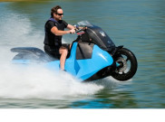 Biski, Sepeda Motor yang Dapat Bertransformasi Menjadi Jet Ski