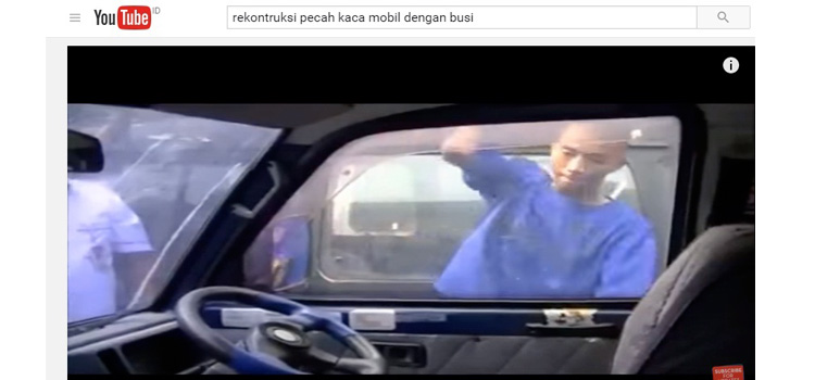 Video Aksi Pecah Kaca Mobil dengan Busi