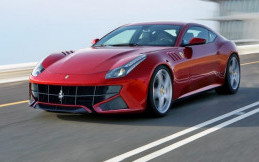 Ferrari FF Facelift Siap Diperkenalkan di Itali Bulan Depan