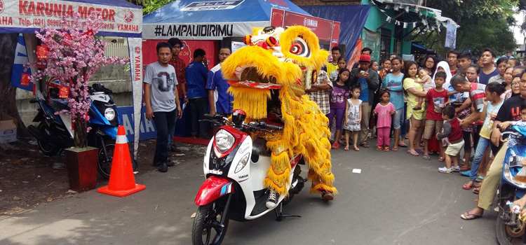 Yamaha DDS Jakarta Tebar Angpao