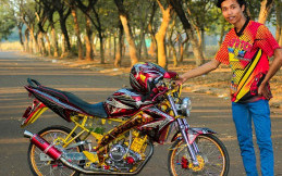 Sim Salabim Yamaha V-Ixion jadi Tengkorak