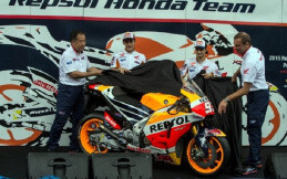 Marquez dan Pedrosa Kenalkan Motornya Pada MotoGP 2016 di Sentul