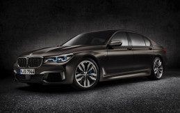 BMW M760Li xDrive Siap Debut di Geneva Motor Show