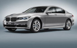 BMW Ungkap 740e iPerformance yang Akan Debut di Geneva Motor Show