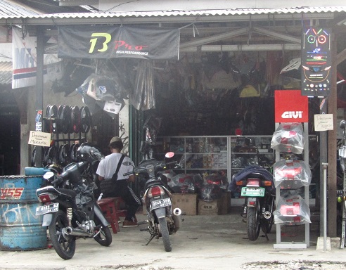 Toko B Pro High Performance Tawarkan Aksesoris Motor 