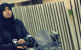 Siti Karunia, Lady Bikers Berhijab Asal Jayapura
