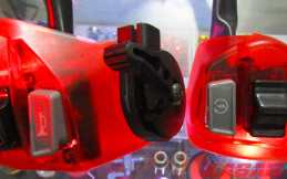 Aksesoris Unik, Panel Saklar Transparan Untuk Skuter Matic