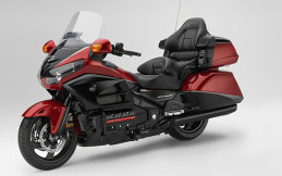 Nih Honda Gold Wing Terbaru...