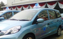 Tarif Taksi Reguler Blue Bird Turun, Berapa Persenkah?