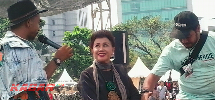 Ribuan Vespa Hadiri Indonesia Vespa World Day 2016