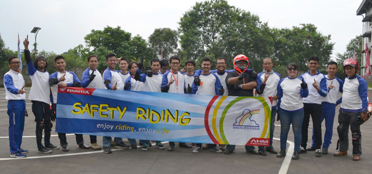 Wahana Honda Gelar Pelatihan Safety Riding Untuk IBC
