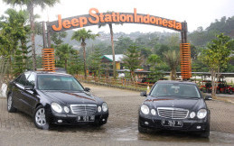 Blue Bird Lepas Mercedes Benz E200 dengan Diskon Hingga Rp30 Juta