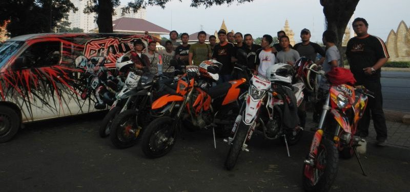SMOG, Wadah Bagi Komunitas dan Pencinta Supermoto