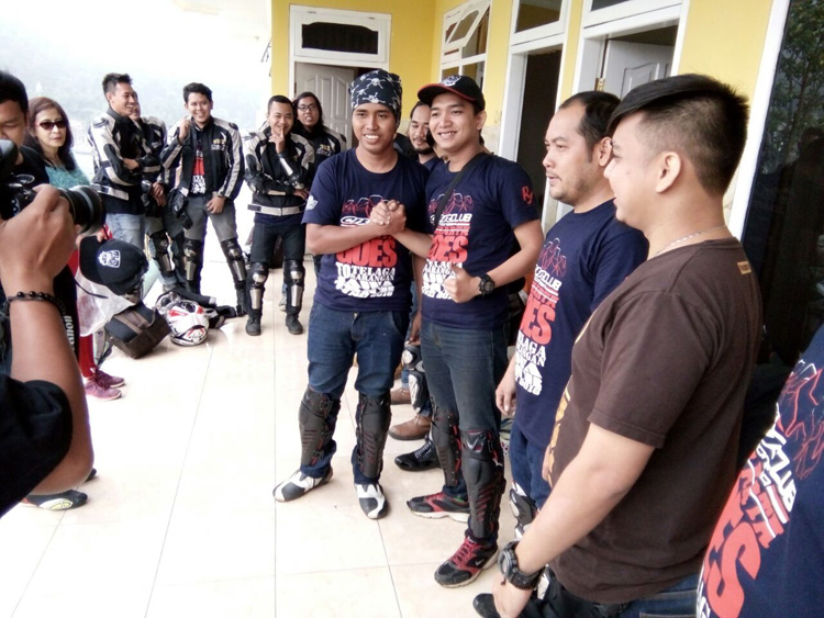 Touring CBR Club Indonesia ke Telaga Sarangan, Jawa Timur