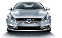 Volvo Resmi Perkenalkan S60 T6 Drive-E