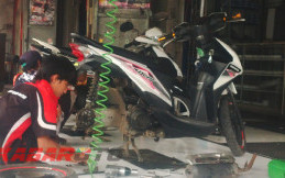 Merawat Kampas Rem Ala Firman Mekanik Sumber Rizki Motor (SRM) Pamulang