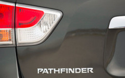 Nissan Recall 79,853 Unit Pathfinders Karena Lampu Rem Bermasalah