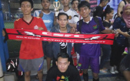 Komunitas Motor Suzuki Satria se-Tangsel Main Turnamen Futsal