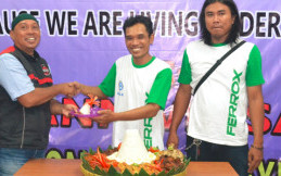 Anniversary Ke-5 Byson Jakarta Exploride (B-Jax) Gelar Tumpengan