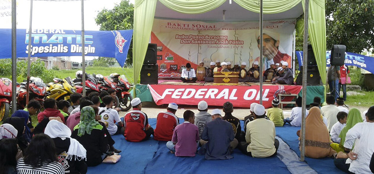 Riders Kawasaki Ninja dan Komunitas Motor Adakan Baksos