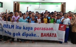 Wahana Honda dan Dikyasa Polres Jakarta Pusat Kunjungi SMKN 14 dan 31
