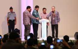 Wapres Jusuf Kalla: Industri Otomotif Harus Punya Teknologi yang Besar dan Kuat