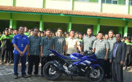 SMK Karya Guna Bhakti dan SMK Nu Ma'arif Dapat Yamaha R15