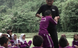 Kisah Gading Marten, Nabila Putri, Tarra Budiman, Dimas Anggara yang Finish di SimPATI Motorbaik Adventure 2016