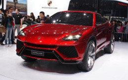'Lamborghini Urus' Sasar Konsumen Wanita dan Keluarga