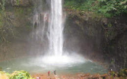 Curug di Gunung Bunder, Tempat Wisata Keluarga dan Komunitas