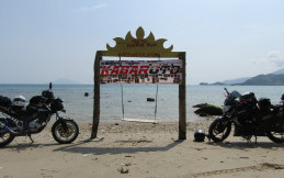 KabarOto Kunjungi Pantai Perawan, Pantai Minang Rua Lampung Selatan