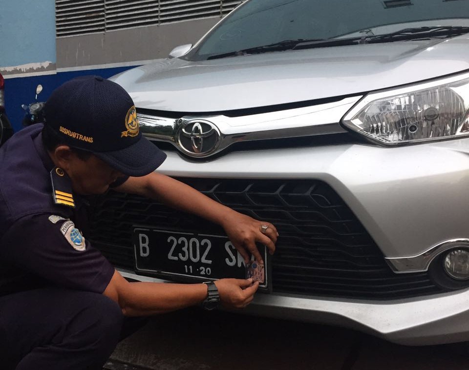 Grab Car Harus KIR, KIR Grab Car ada di Pulogadung