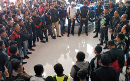 Deklarasi Komunitas Motor R15 United di Mandiri Tower Cibubur