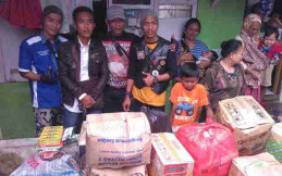 Puluhan Bikers yang Tergabung di Komunitas Bantu Korban Bencana Alam Garut