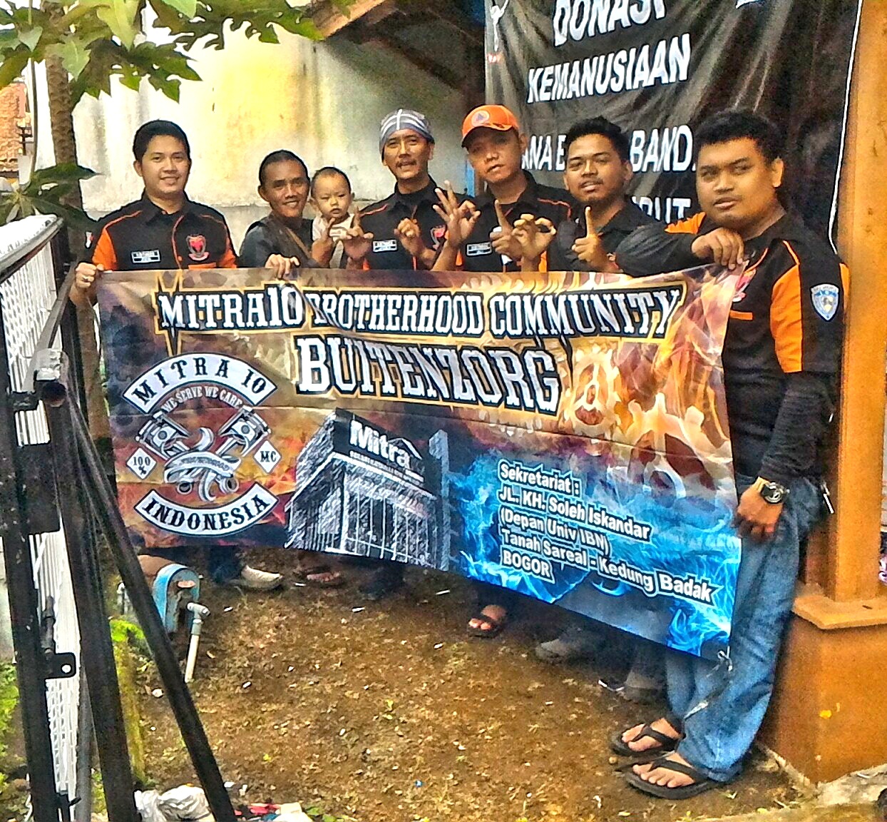 Komunitas Motor MBC (Mitra10 Brotherhood Community) Peduli Banjir Bandang Garut