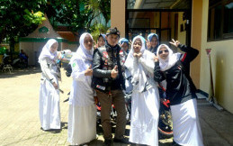 Bro Cecep Prakarsai Galang Dana bersama Siswanya di MTS Serpong untuk Korban Garut