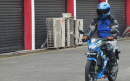 Posisi Duduk yang Baik dan Unsur Safety Saat Bermotor
