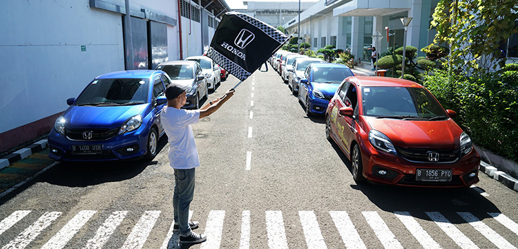 Jurnalis Jajal New Honda Brio RS dan New Honda Brio Satya