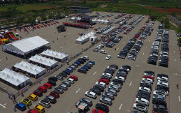 Ribuan Penggemar Mobil Honda Hadiri Honda Day 2016