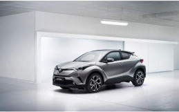 Resmi Dijual, Toyota CH-R Dibanderol Mulai Rp335 Juta