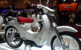 Honda Pamerkan Motor Jadul, Honda EV Cub di IMOS 2016