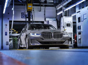 Desainer BMW Angkat Bicara Perihal Gril Besar di Mobil Barunya