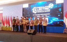 Resmi Dibuka, PEVS 2022 Jadi Pemicu dan Pemacu Masyarakat Gunakan Kendaraan Listrik