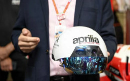 Augmented Reality Helmet Aprilia Hadir di MotoGP