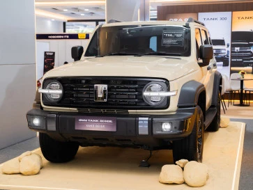 GWM Tank 300 Diesel Sand Beige Melantai, Harga Rp669,5 Jutaan