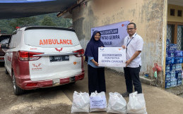 Wuling Salurkan Bantuan Kepada Korban Gempa Cianjur