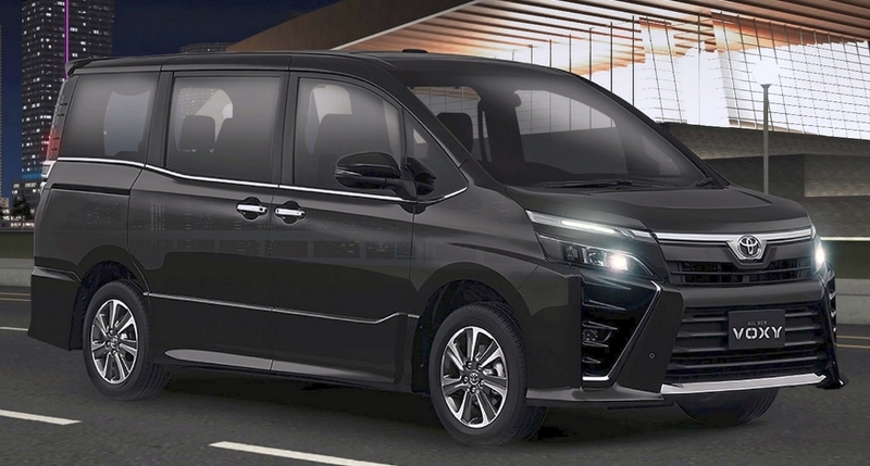 Toyota Voxy Raih Predikat Best of The Best Car of The Year 2017