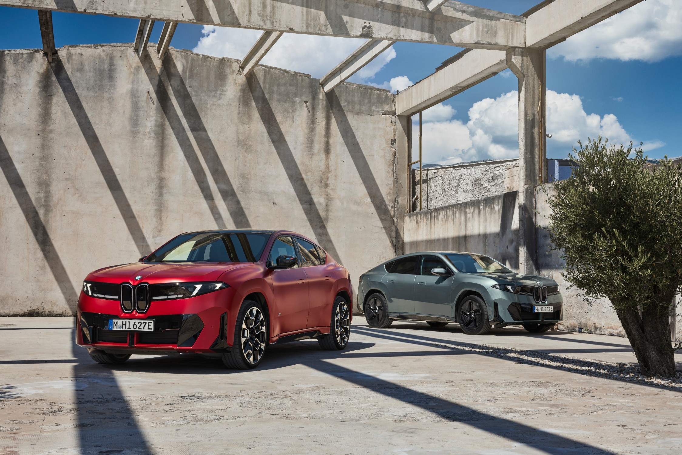 Debut BMW iX4, SUV Coupe Listrik Neue Klasse dengan Varian M60 xDrive 612 DK